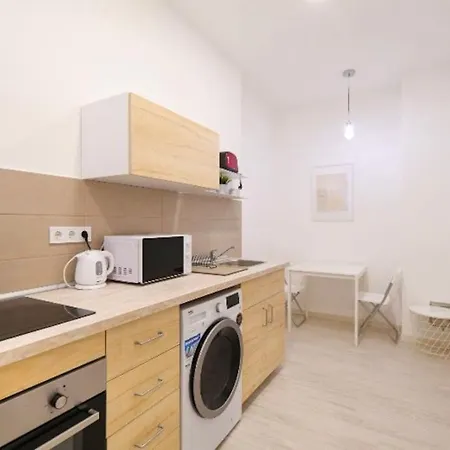 2 Bedroom Flat In Nyar Str., Boutique *