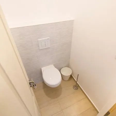2 Bedroom Flat In Nyar Str., Boutique * Budapeste