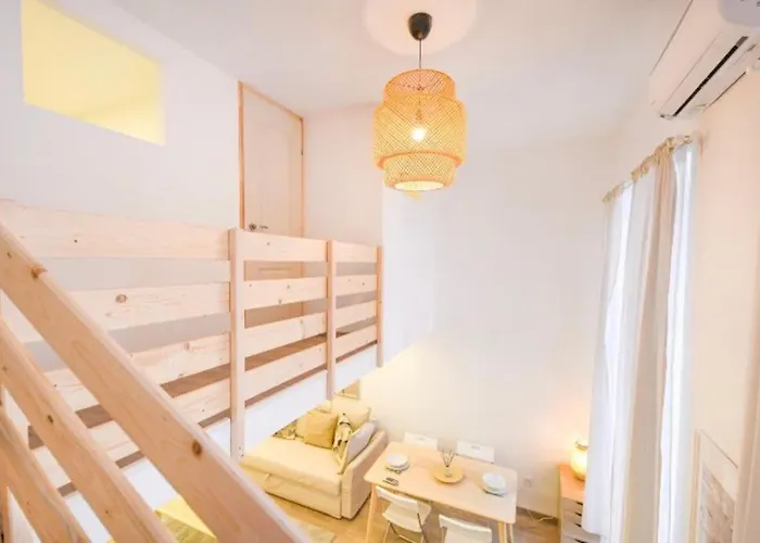 2 Bedroom Flat In Nyar Str., Boutique Apartament