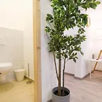 דירה 2 Bedroom Flat In Nyar Str., Boutique בודפשט