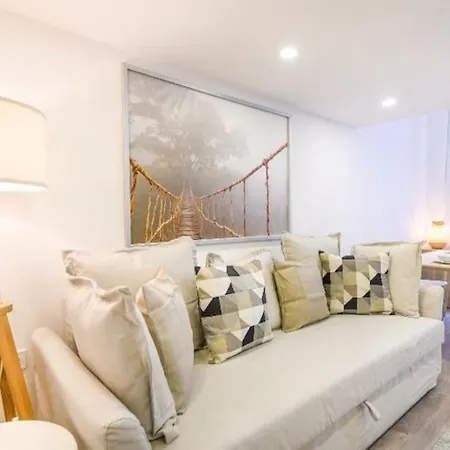 דירה 2 Bedroom Flat In Nyar Str., Boutique